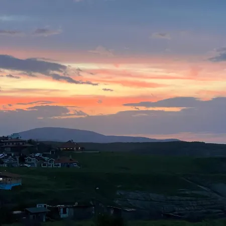 Skyline Апартамент *