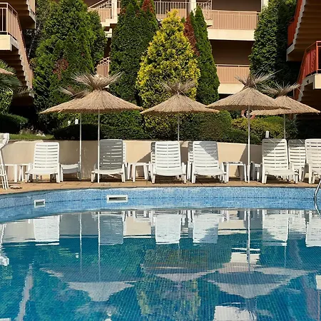 Skyline Апартамент