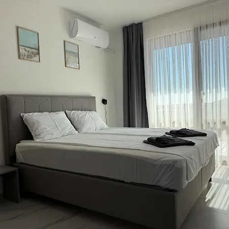 Skyline Apartment