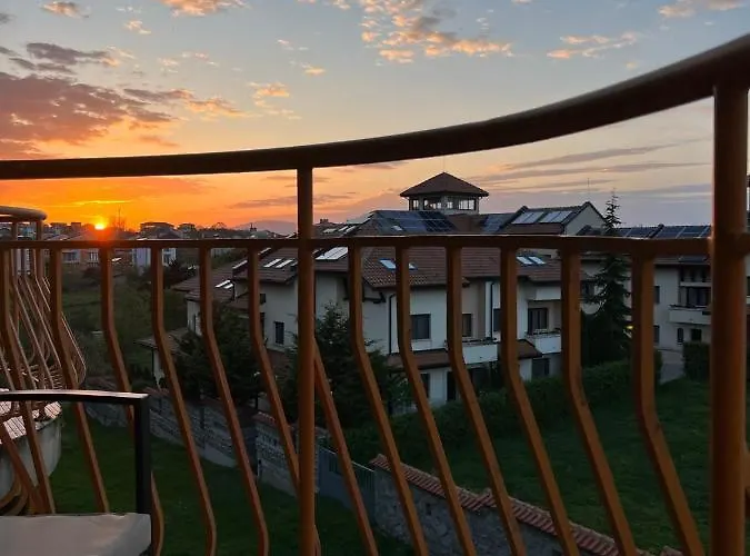 Apartment Skyline Sinemoretz