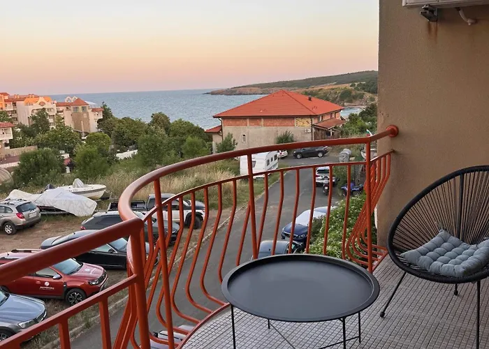 Apartment Skyline Sinemoretz